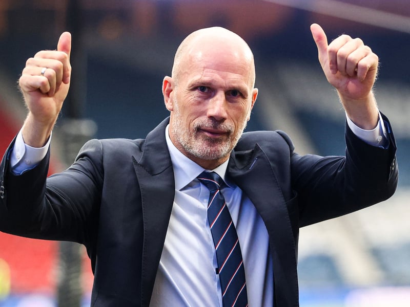 Gers boss Philippe Clement shows his admiration.