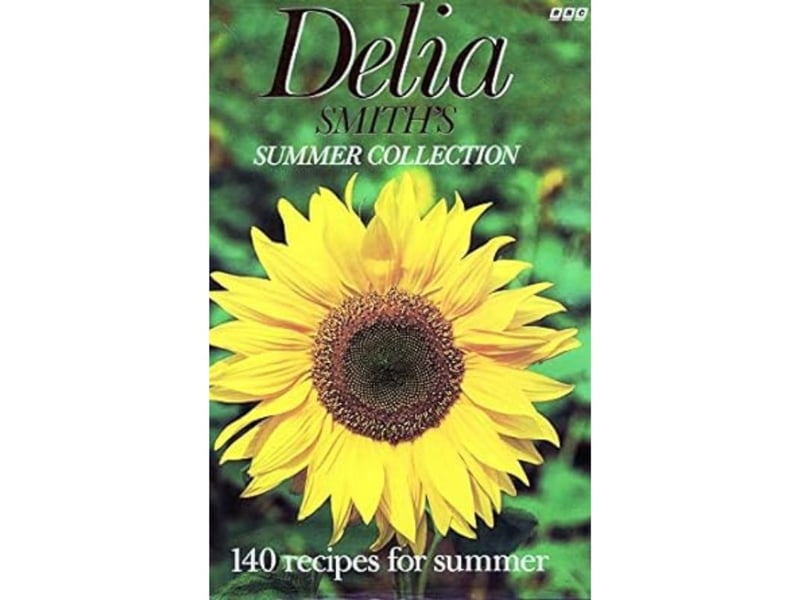 "This illustrated book contains imaginative ideas for light lunches, barbecues, buffets and summer teas, putting a new slant on traditional favourites with exciting flavours from South-East Asia, Italy and California."