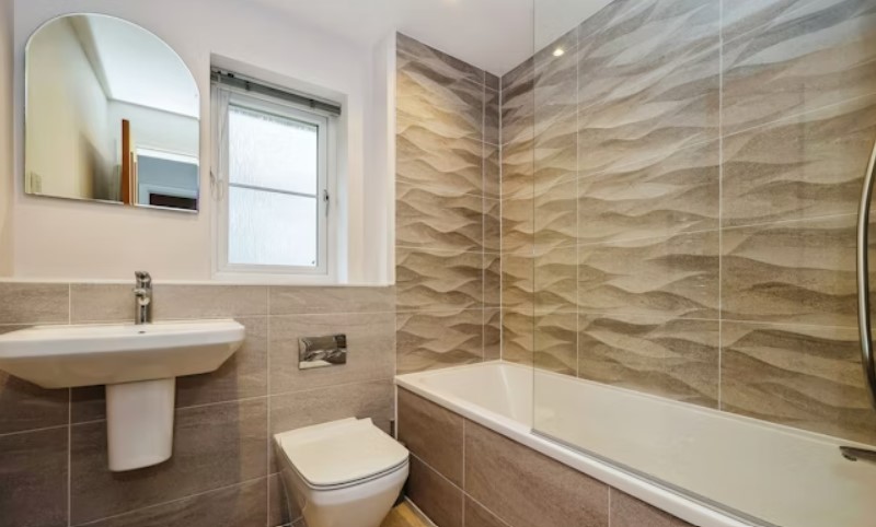 For more information about this welcoming and cosy home, visit the Purple Bricks website.