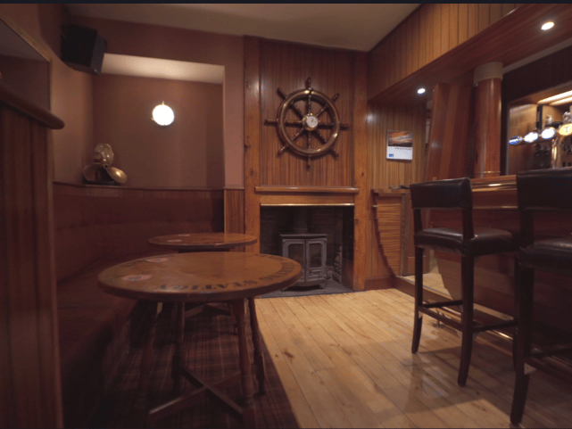 There are a number of bar and restaurant facilities in The Sands Hotel. 