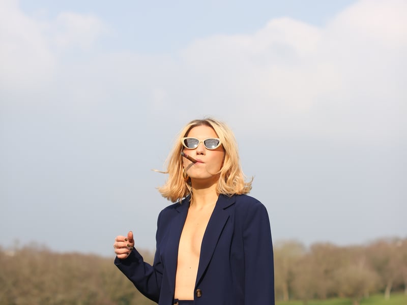 After taking the Edinburgh Fringe by storm last year with her 4-star show, Olga Koch returns to the city with her work in progress show at Monkey Barrel (Cabaret Voltaire) this evening. 