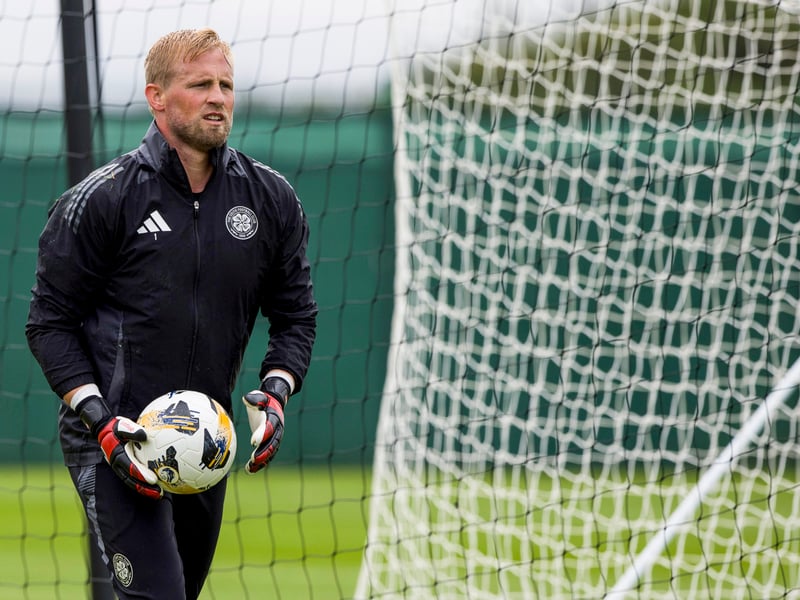 Baring any last minute knocks, the Danish international will start between the sticks.
