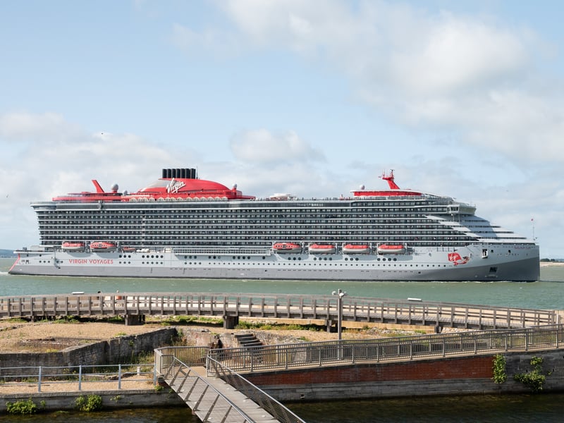 The ship weighs 110,000 tonnes and can carry up to 2,762 sailors, housing them in 1,404 luxury cabins and suites. 