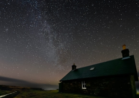 From one of Scotland’s oldest Dark Sky spots to one of its newest, the Isle of Run is a must-visit location for skygazers. As Scotland’s first International Dark Sky Sanctuary it is among an elite group of just 20 places around the world – and one of only two in Europe – with this status. 
