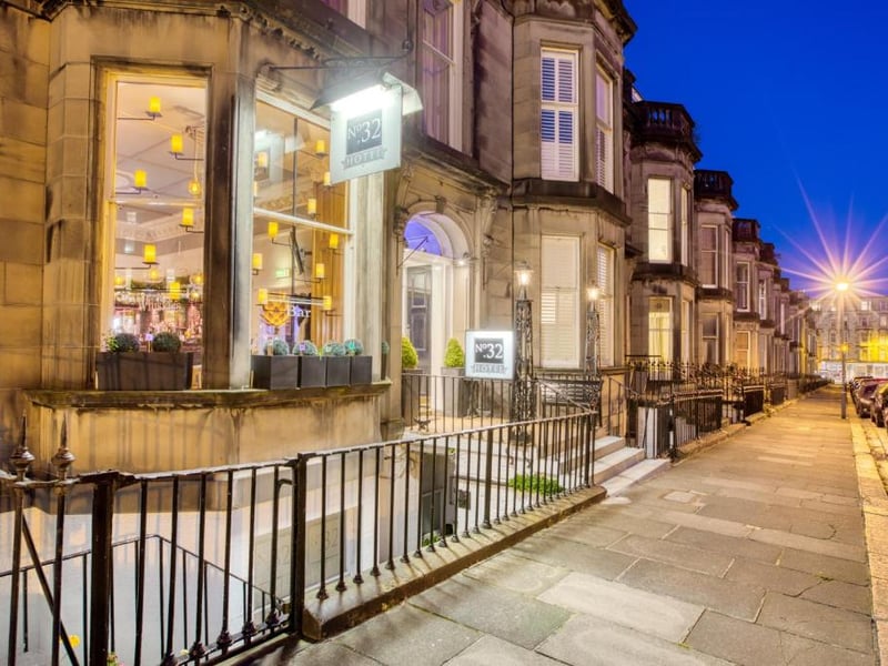 A family run hotel, the 3 star No32 Hotel is around a 20 minute walk from Murrayfield Stadium.