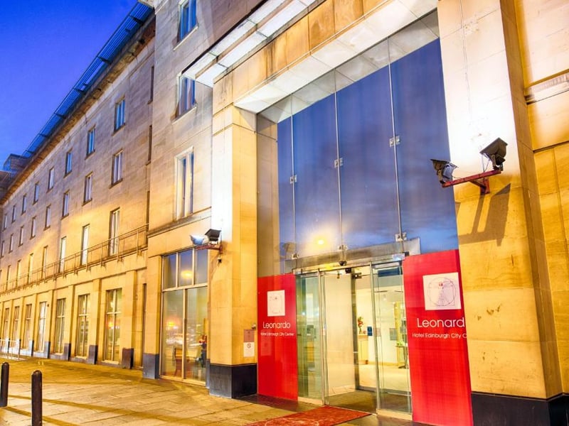 Another of the many hotel brands with a presence in Edinburgh, the Leonardo Hotel Edinburgh Haymarket on Morrison Link is around a 26 minute walk to Murrayfield.