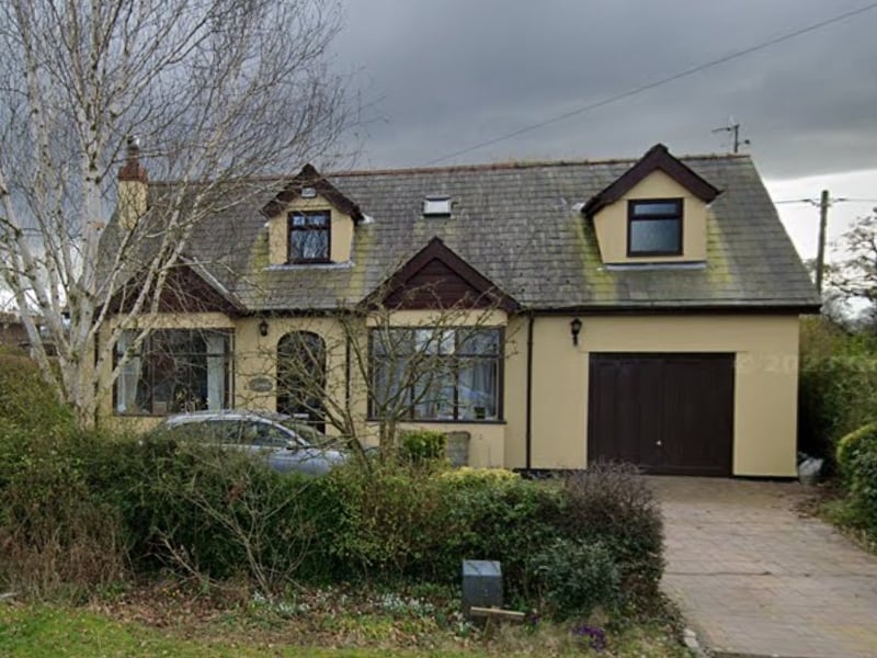 Application validated on Aug 21 for front and rear dormers, bay window, roof enlargement, new front porch, external alterations and single-storey rear extension following the demolition of existing orangery