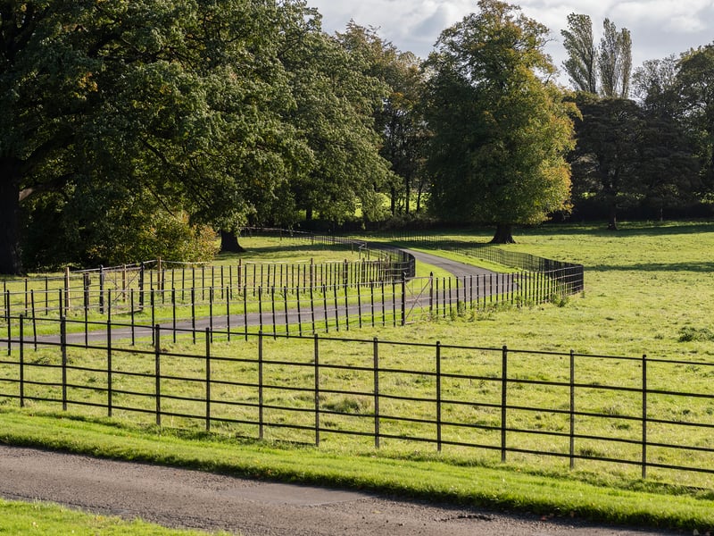 Hidden from site, and sheltered by acres of gardens, farmland and woodland, Newliston offers protection from the hustle and bustle of modern day life, despite its close proximity to the Capital.