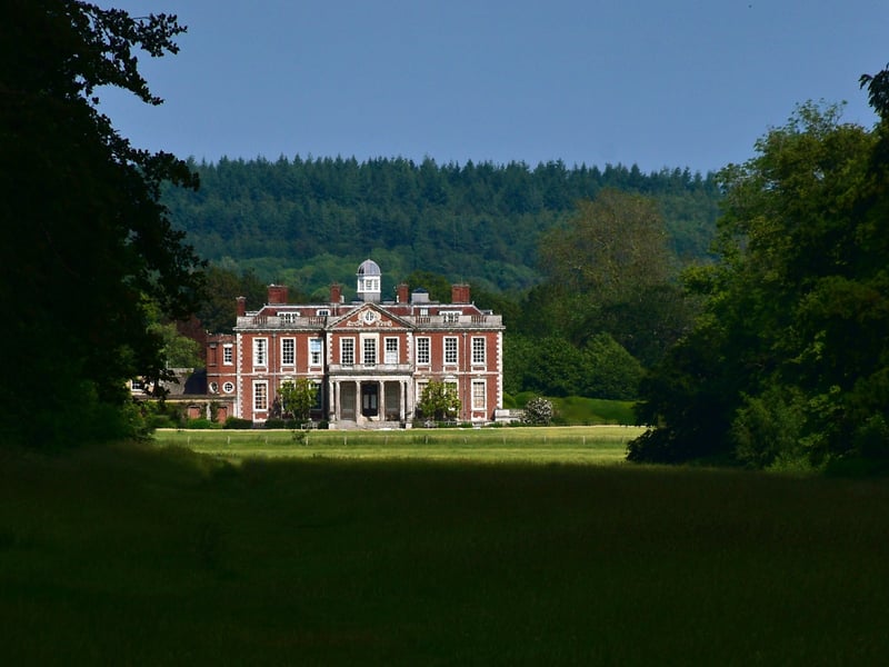 You cannot help but be impressed by the perfect scene created by Stansted House being surrounded by the beautiful parkland area. It is certainly one of my favourite picture-perfect places to visit with its formal gardens, open spaces and glorious woodland.