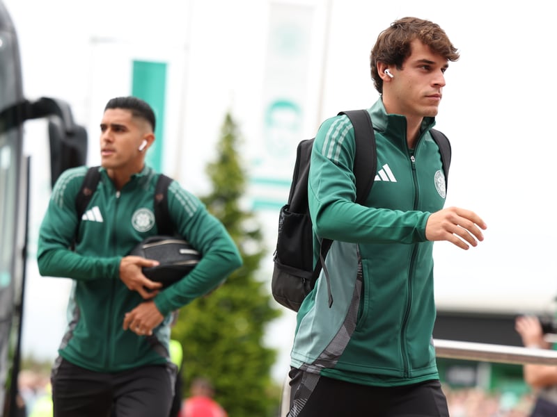 Under pressure for his position in the team after the arrivals of Arne Engels and Luke McCowan, the Portuguese sent a message to his manager: I'm here to stay in the team. Bernardo was impressive throughout, showing neat touches in midfield and clipping the ball through to Alistair Johnston to set up Celtic's opener. Nearly scored on 45 minutes after delicate footwork set up his chance. A fine day's work. 8