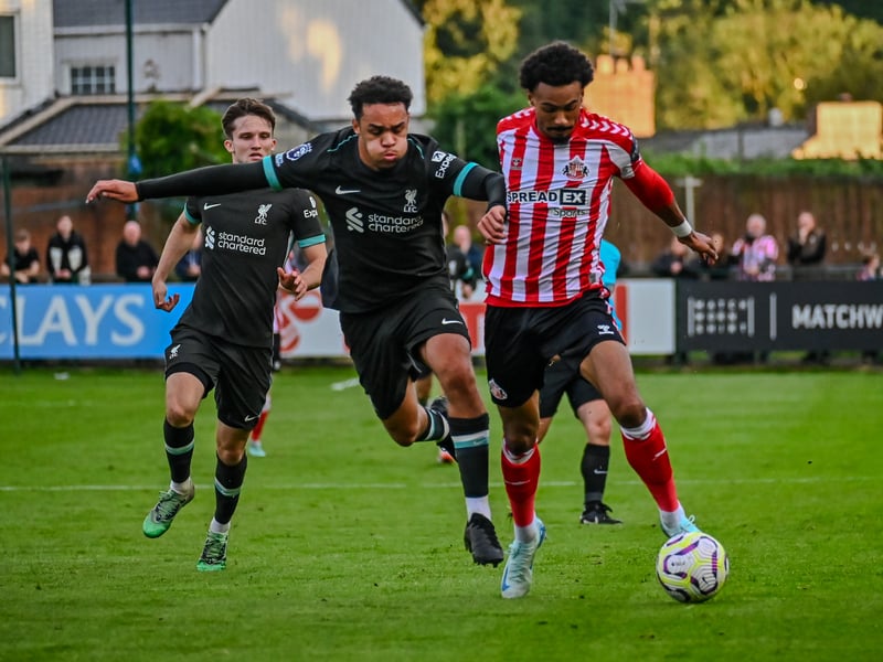 Wilson Isidor started on the left wing and looked very dangerous. Able to beat his man, Sunderland's new recruit also played several good balls to the other wing. Looks like a real handful.  8 