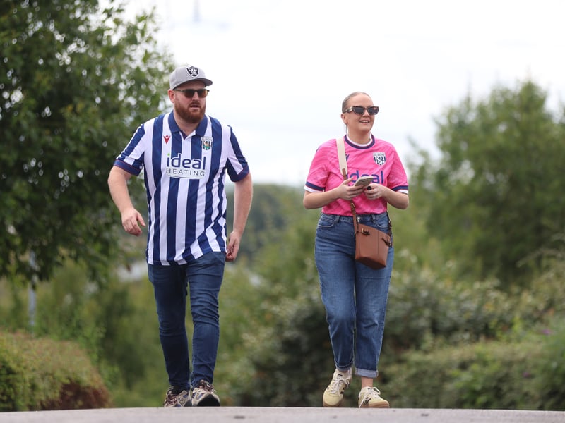 Average away attendance: 2,515. Largest away following: 3,100. 