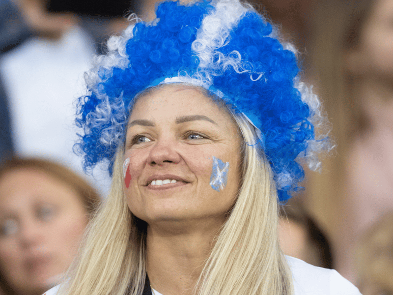 Where did she get that Scotland wig?