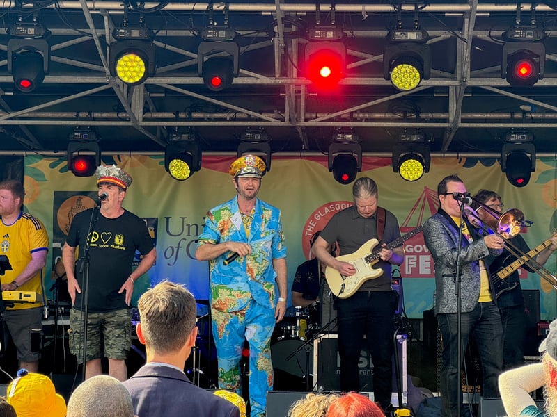 Bands performed on the Govan side of the bridge, including Colonel Mustard and the Dijon Five, who were joined onstage by actor Gavin Mitchell - best known as Boabby the Barman from Still Game.