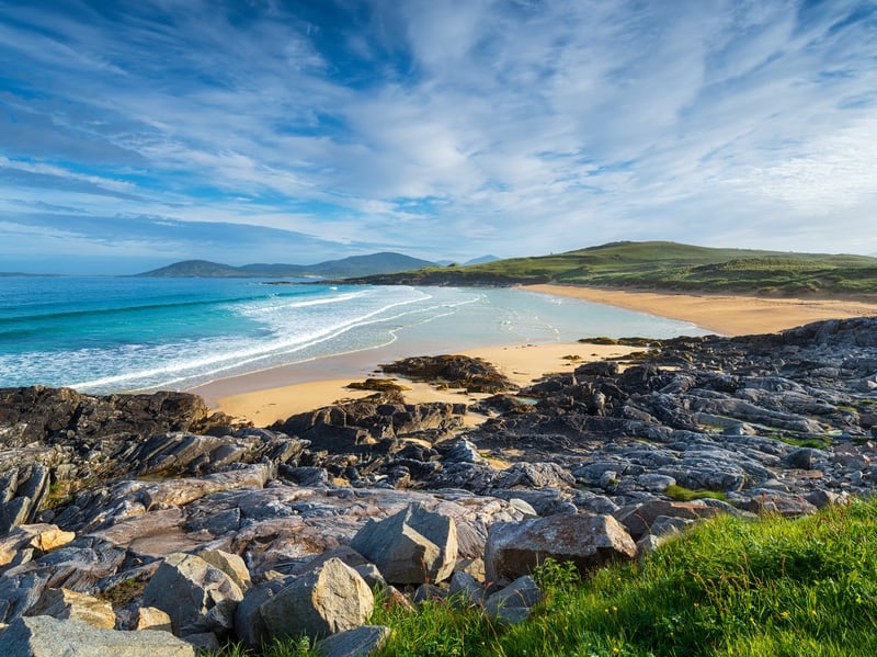 Another stunning white sand beach on the Isle of Harris is Traigh Lar. With views across to the Isle of Taransay, it will appeal to both history enthusiasts and outdoor lovers with the north end of the beach home to the Clach MhicLeoid standing stone which was erected approximately 5,000 years ago.