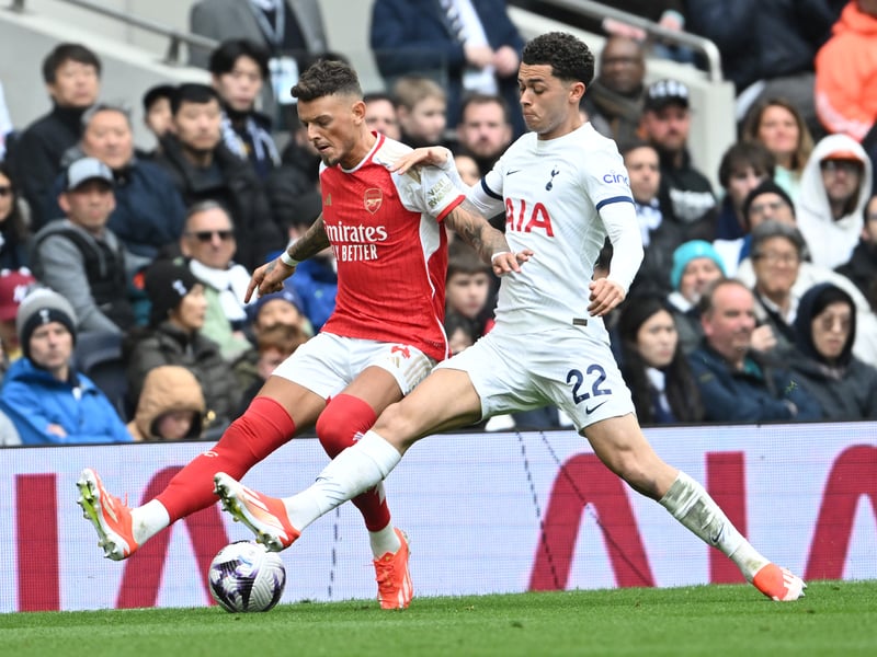 Went off with a slight knock against Chelsea, but is expected to be fit enough to play against Rangers.