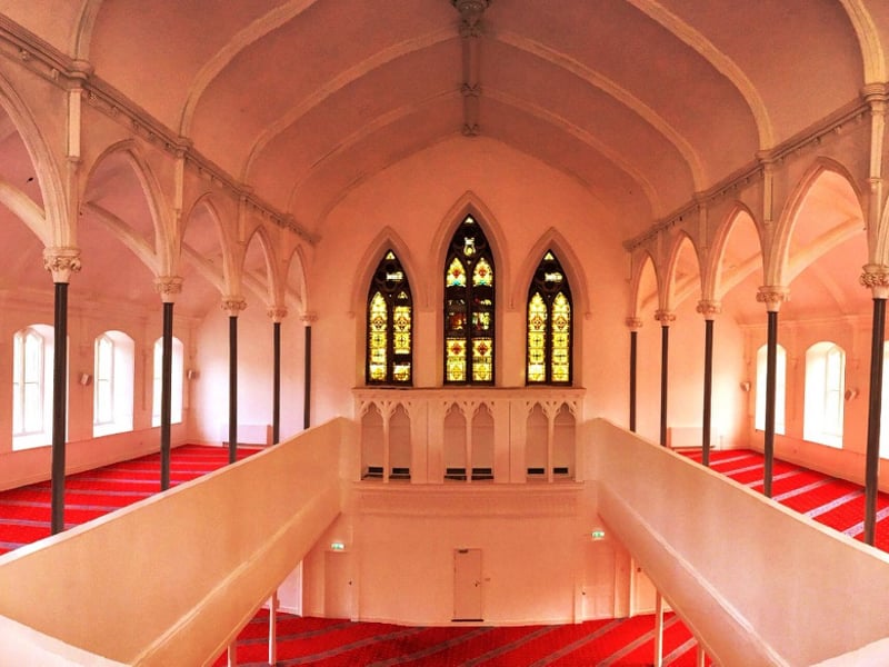 Dar al-Arqam Mosque was originally built as Lauriston Church, designed by Archibald Scott in Gothic style and completed in 1859. It was used by the United Presbyterian Church, later became disused and was purchased by the Muslim community in 1980.
It was used primarily as a social club and was damaged by fire but opened as a Mosque 2012. It is named Dar al-Arqam, after the first building used by the early community of the Prophet Muhammad in Mecca as a place of teaching. Visitors can observe how the church has been converted into a mosque while maintaining the original beauty of the building.
Address: 59 Lauriston Place, EH3 9HY.
Open: Saturday, September 26, 12-4pm.