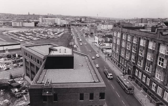 A view from Royal Mail House looking along Wellington Street towards the Wellingtn Street flyover in September 1982.