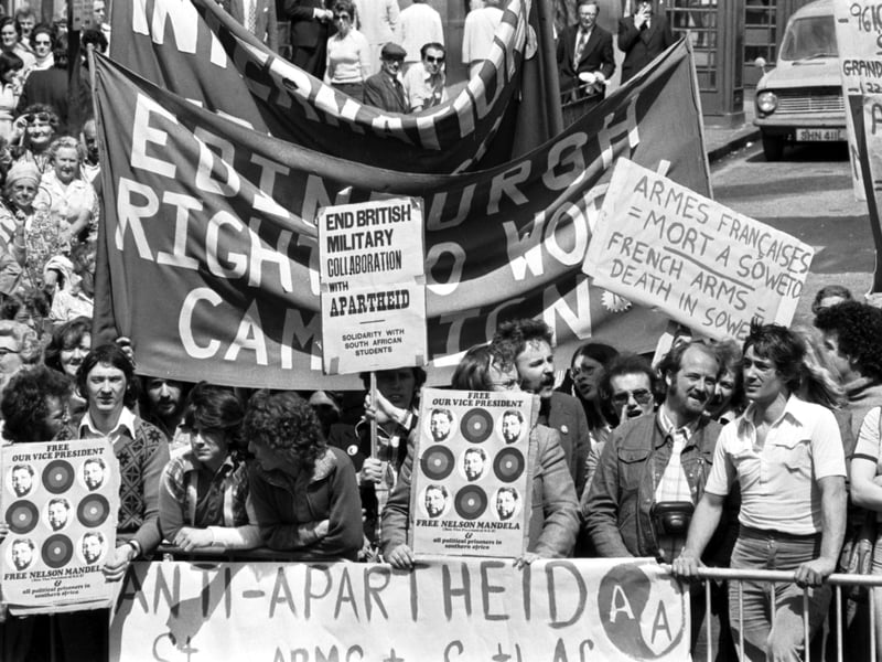 Students protesting about French arms sales to South Africa, apartheid and the imprisonment of Nelson Mandela during the visit of French President Valery Giscard d'Estaing to Edinburgh in June 1976.