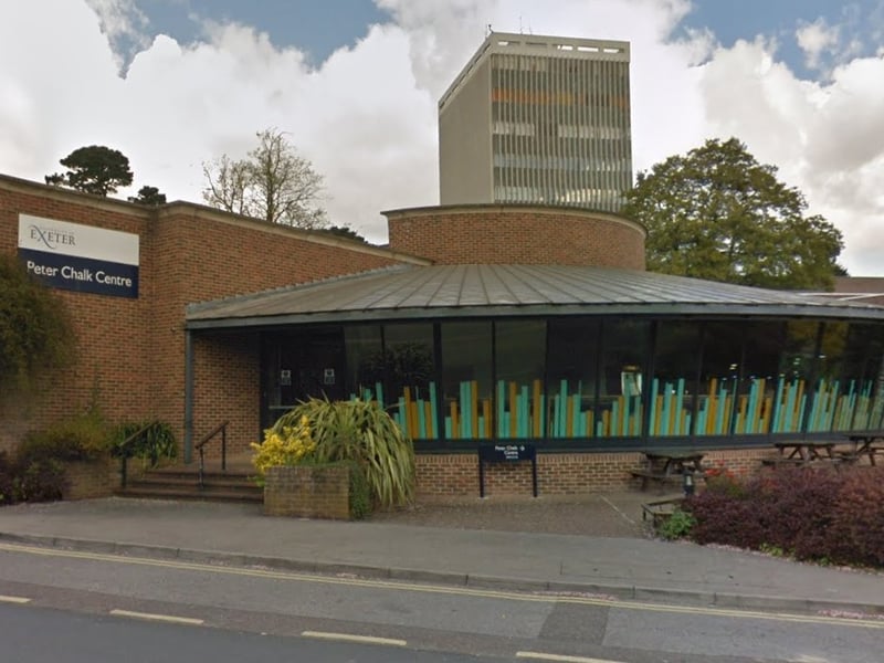 Exeter has slipped a little, down from 11th place to 13th in the latest edition of the guide. When it comes to ‘good honours’, 89.5% of its students achieved one, while 81.9% of its recent graduates were currently in a high-level job or postgraduate study. It had a continuation rate of 97.2%.