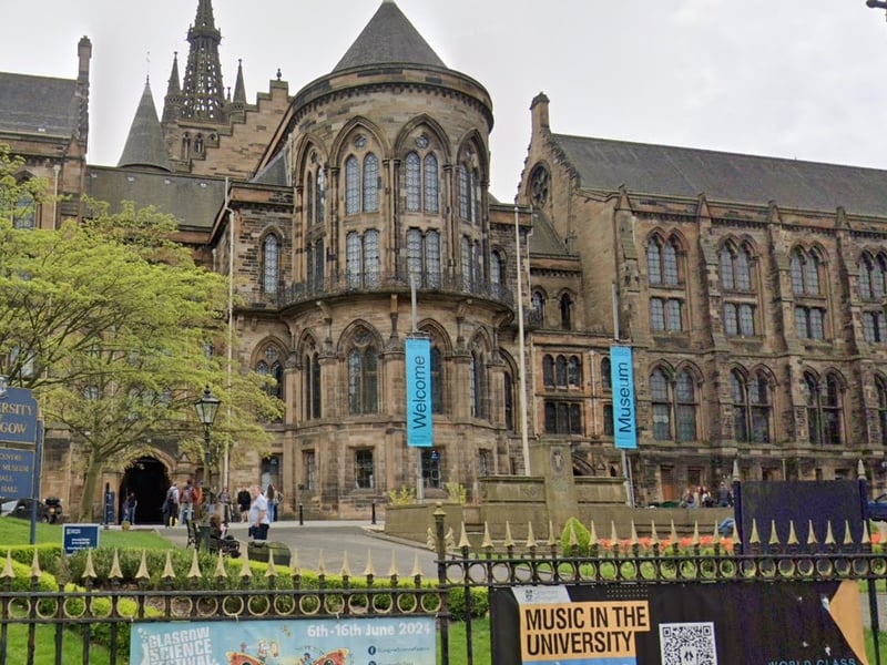 Another long-standing Scottish institution, Glasgow has fallen from its spot in 12th place in the previous year's edition. When it comes to ‘good honours’, 88.2% of its students achieved one, while 82.3% of its recent graduates were currently in a high-level job or postgraduate study. It had a continuation rate of 95.6%.