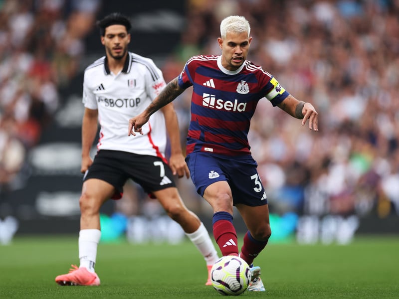 Failed to stamp any authority on the midfield early on as Fulham dominated. Loose with his passing and well off his usual high standards in the middle of the park. Blasted an effort over and gave the ball under way under pressure to gift Fulham a third.