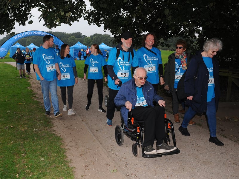 The walkers set off.
