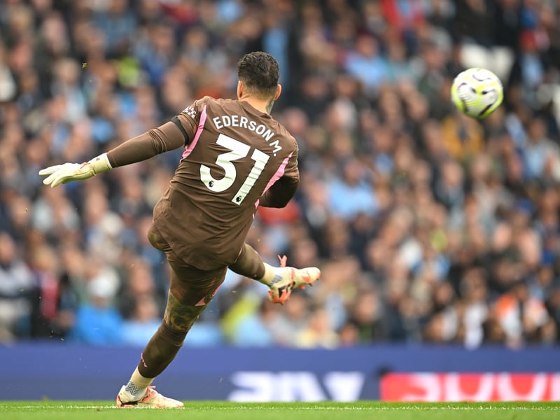 Hasn't kept a clean sheet in each of his last four Premier League games and has conceded five in his last two games at St James' Park.