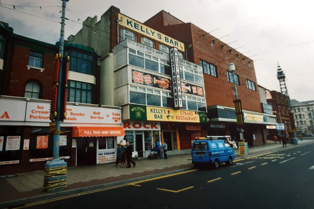 Kelly's Bar