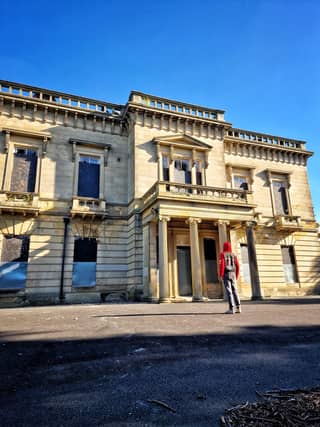 Urban explorer Lost Places and Forgotten Faces at Meanwood Park Hospital