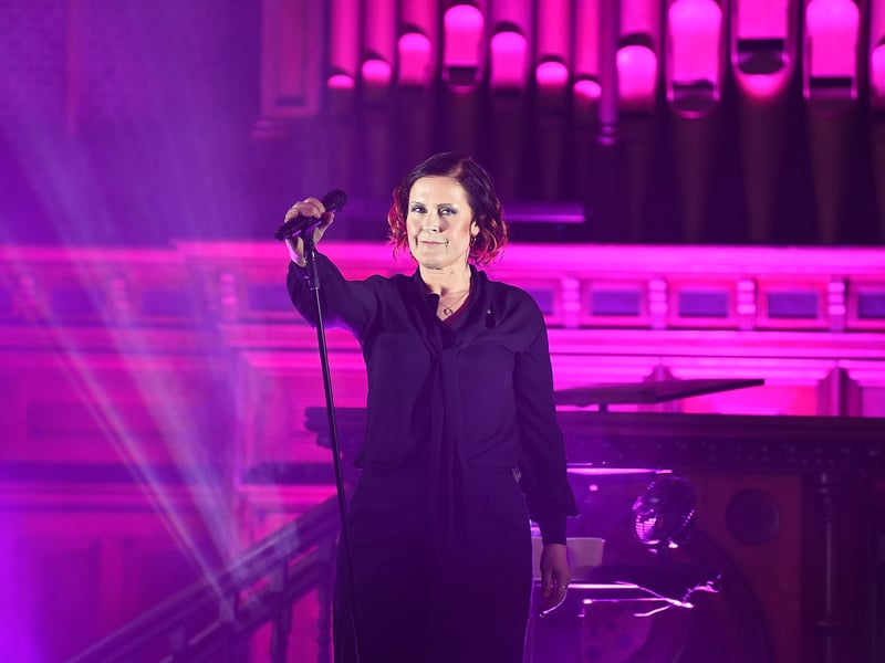 On February 17, Alison Moyet’s powerful voice fills the Waterfront Hall Auditorium, Belfast, for an evening of soulful artistry.
