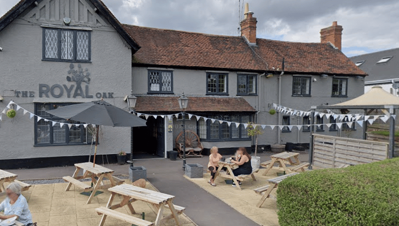 The Royal Oak in Brandon, Warwickshire was awarded the Admiral Taverns Pub of the Year, despite being closed for four months last year due to flooding. 