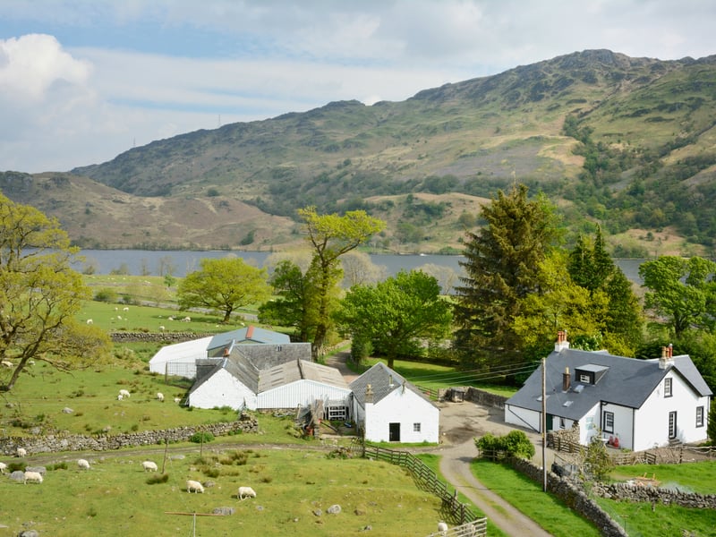 The estate is home to a modernised three-bedroom farmhouse and a two-bedroom cottage, along with a range of agricultural buildings and larder facilities. Stuckendroin Farmhouse is located on the eastern side of the estate between the A82 and the railway line that runs between Glasgow and Fort William. It is a traditional dwelling of stone and slate construction that has been rendered and white-washed.