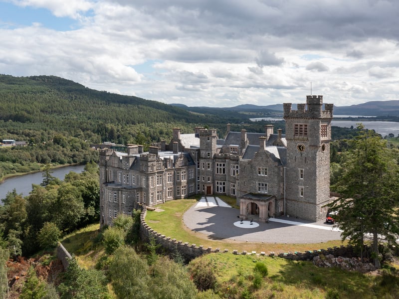 The imposing large mansion house built in the Scottish baronial style overlooks the inner Kyle of Sutherland with outstanding views in all directions.