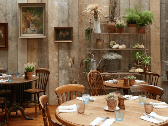 The Pig’s Head in London has been awarded the Best Sustainable Pub. The pub is known for its strict philosophy when working with suppliers, has its own organic kitchen and an impressive food waste reduction policy.