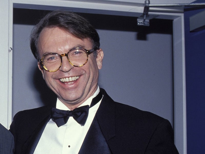 In 1993, Sam Neill appeared in period drama The Piano which follows a Scottish family as they arrive in New Zealand after a long journey. Also starring Anna Paquin and Holly Hunter, the series has a Rotten Tomatoes score of 90%.