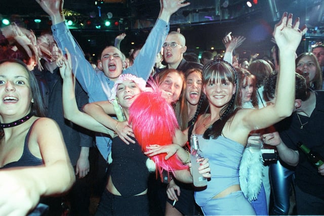 The night gets underway back in the 90s