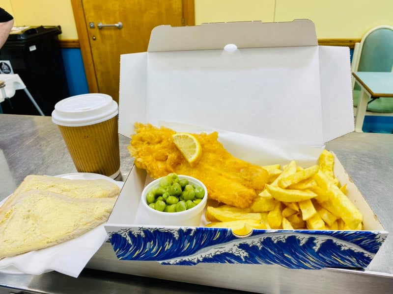 One of the oldest fish and chip shops in Glasgow is Guido’s Coronation Restaurant, which has been serving residents and visitors since 1939. Our Glasgow food specialist said: “The interior is a throwback to the 1950s and nothing beats their fish tea which is served with a warm mug of tea along with bread and butter.”