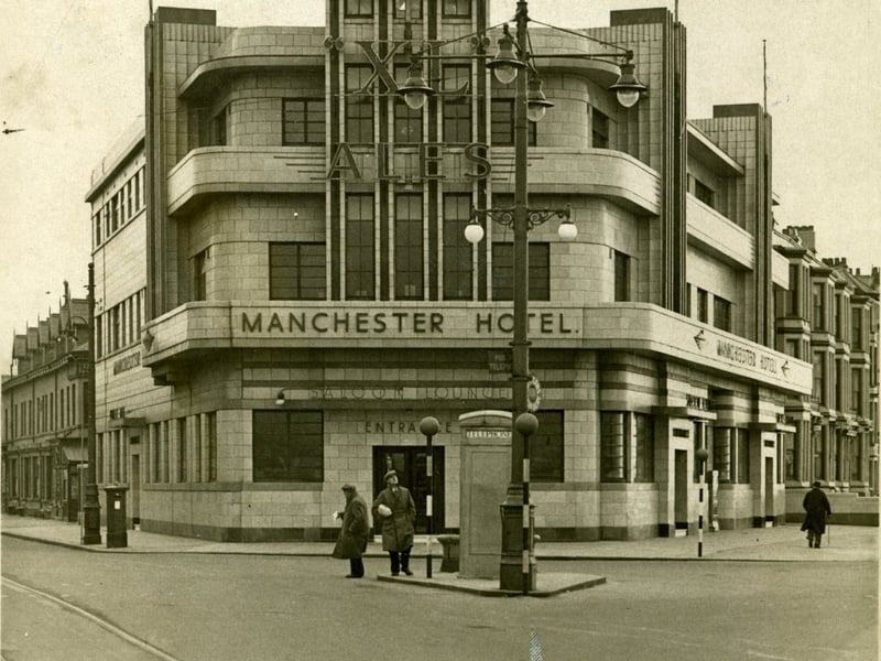 The new Manchester Hotel built on the same site as the old hotel in the late 1930s