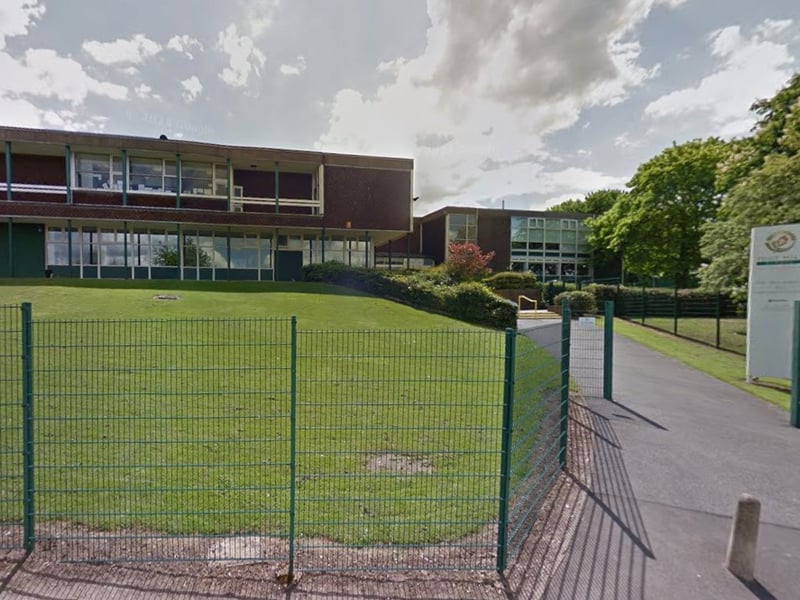 Toot Hill is a secondary school and sixth form in Bingham, Nottinghamshire. It was formerly rated ‘good’ by Ofsted.
In the 2022/23 academic year, it had an A Level point score of 39.54 - giving it an average grade of B.