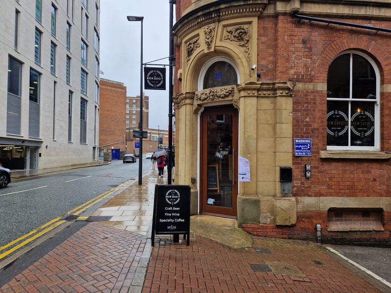 The Brew Society in Aire Street has a 4.8* rating from 648 reviews. A Google reviewer said: “After one visit, I can understand the high ratings. Great place to pop in for a pint or two. Excellent draft board and comfy environs. Seating outside too if you are so inclined. Friendly bar staff. We didn’t eat any of the food available but it looked good. Conveniently located near the train station too.”