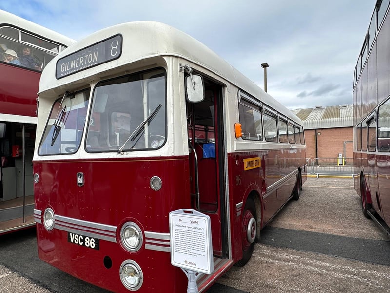 Owing to a number of low bridges, Edinburgh Corporation bought 100 of these Tiger Cubs between 1959 and 1961, to replace the older buses on the busy 1 Circle route. Most of the first batch were sold to Ulsterbus in 1966, since bridge clearances had been improved. As part of the second batch however, this vehicle continued on other services in Edinburgh until withdrawal in 1978.