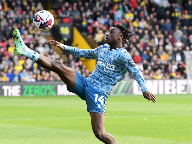 Fouls: 1.9; Tackles: 1.1; Overall rating: 7.28
