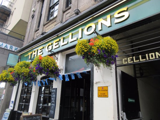 Gellions is one of the oldest pubs in Inverness, with a rich history of live traditional Scottish music. It’s renowned for ceilidh bands and local folk performances. Though not a “closed” venue, it has transformed its role in the live music scene over time.