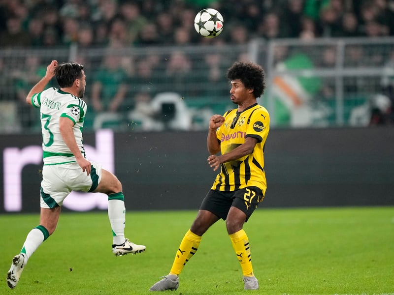 A torrid evening for the left-back, part of a backline that was brutally exposed. Came off for Alex Valle at the break. 2