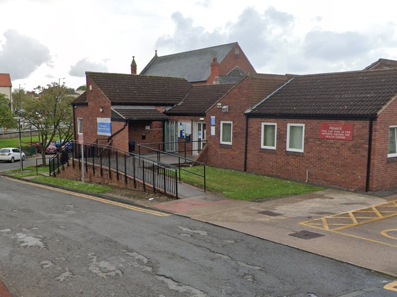There were 290 survey forms sent out to patients at Bawtry & Blyth Medical in Bawtry. The response rate was 42%, with 118 patients rating their overall experience. Of these, 76% said it was very good and 14% said it was fairly good.