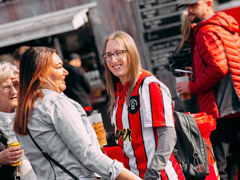 Sheffield United fan gallery v Swansea City, Luton Town