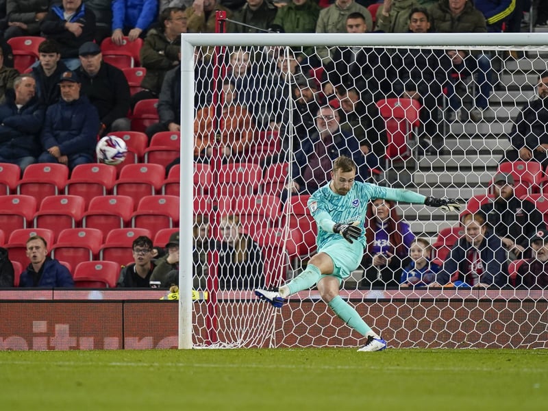 People have joined the pile-in on Norris after he paid for weak showing at Stoke last week by losing his place, but that overlooks the man-of-the-match performances against the likes of Luton and Sheffield United in what has been a season of extremes for the keeper.