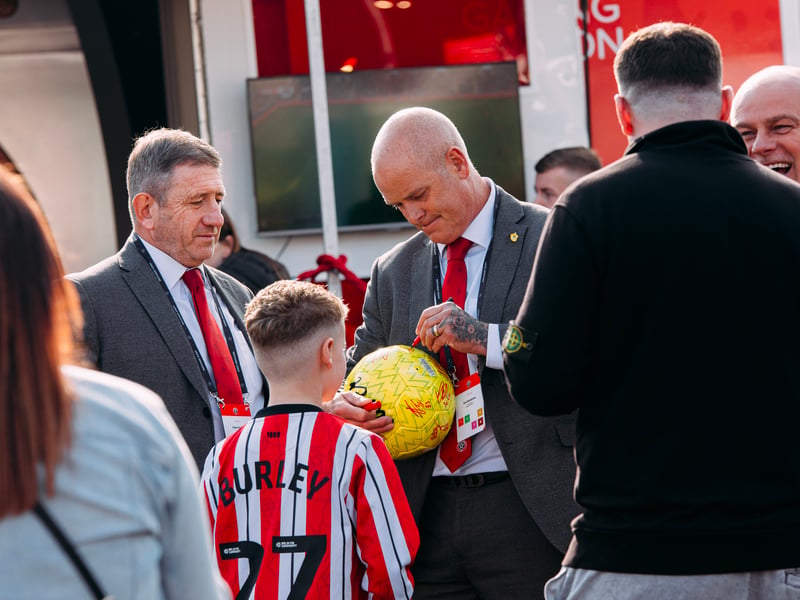 Sheffield United fan gallery v Swansea City, Luton Town