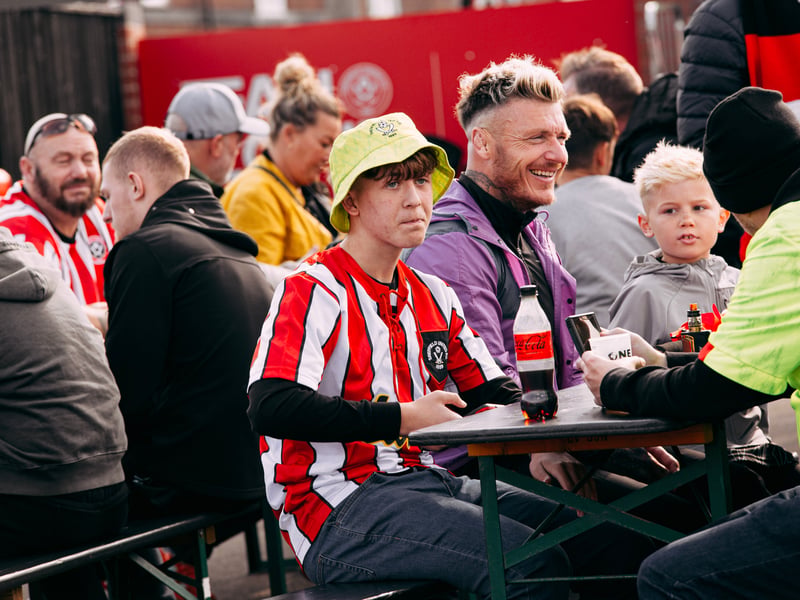 Sheffield United fan gallery v Swansea City, Luton Town